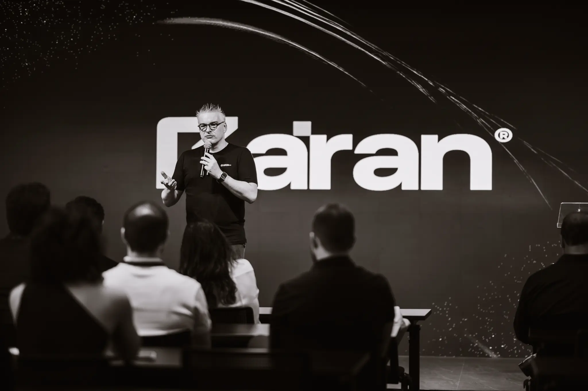 Summit ONE - Apresentação